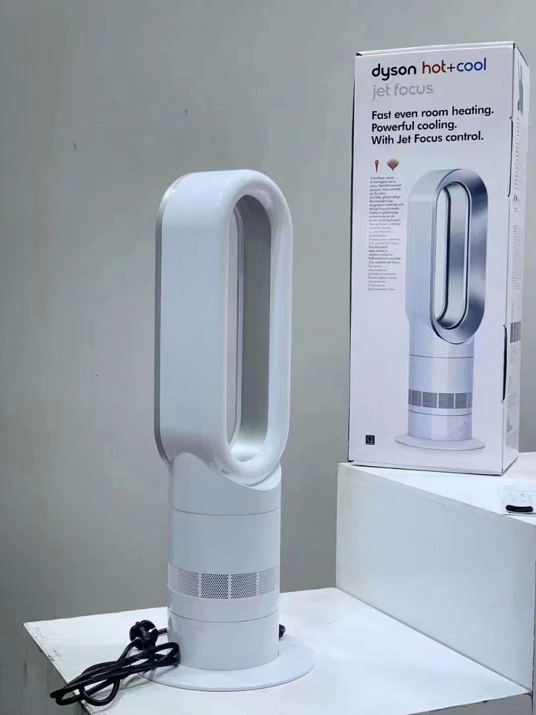 New Dyson hot + cool AM09 Fan Heater AM09
