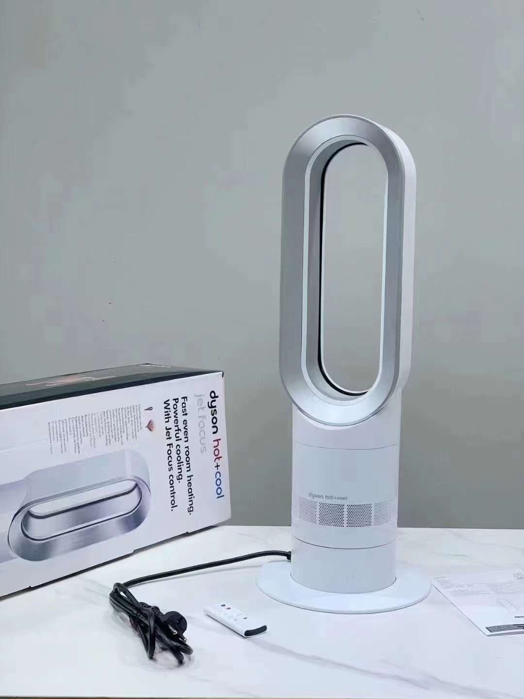 New Dyson hot + cool AM09 Fan Heater AM09